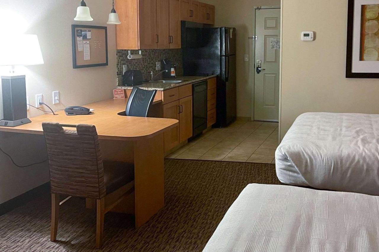 Mainstay Suites Sidney - Medical Center Exteriör bild
